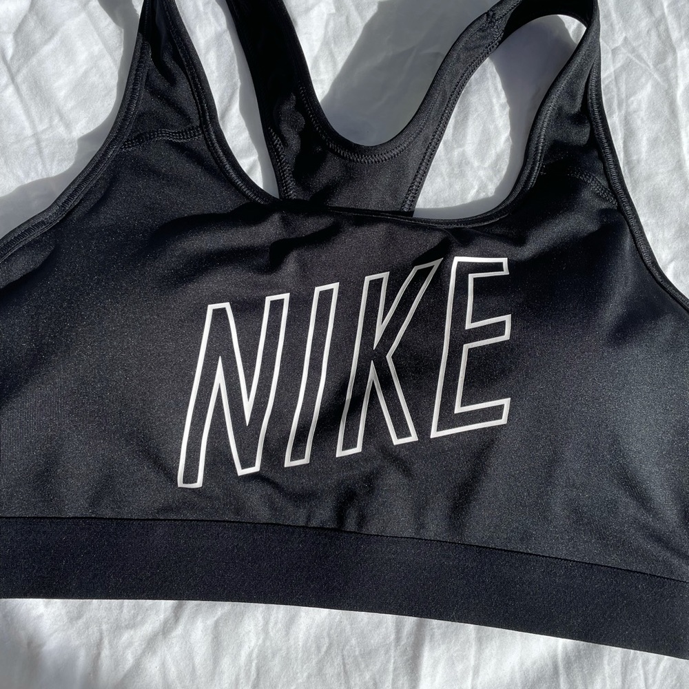 Nike Sports Bra - Picture 3 of 5